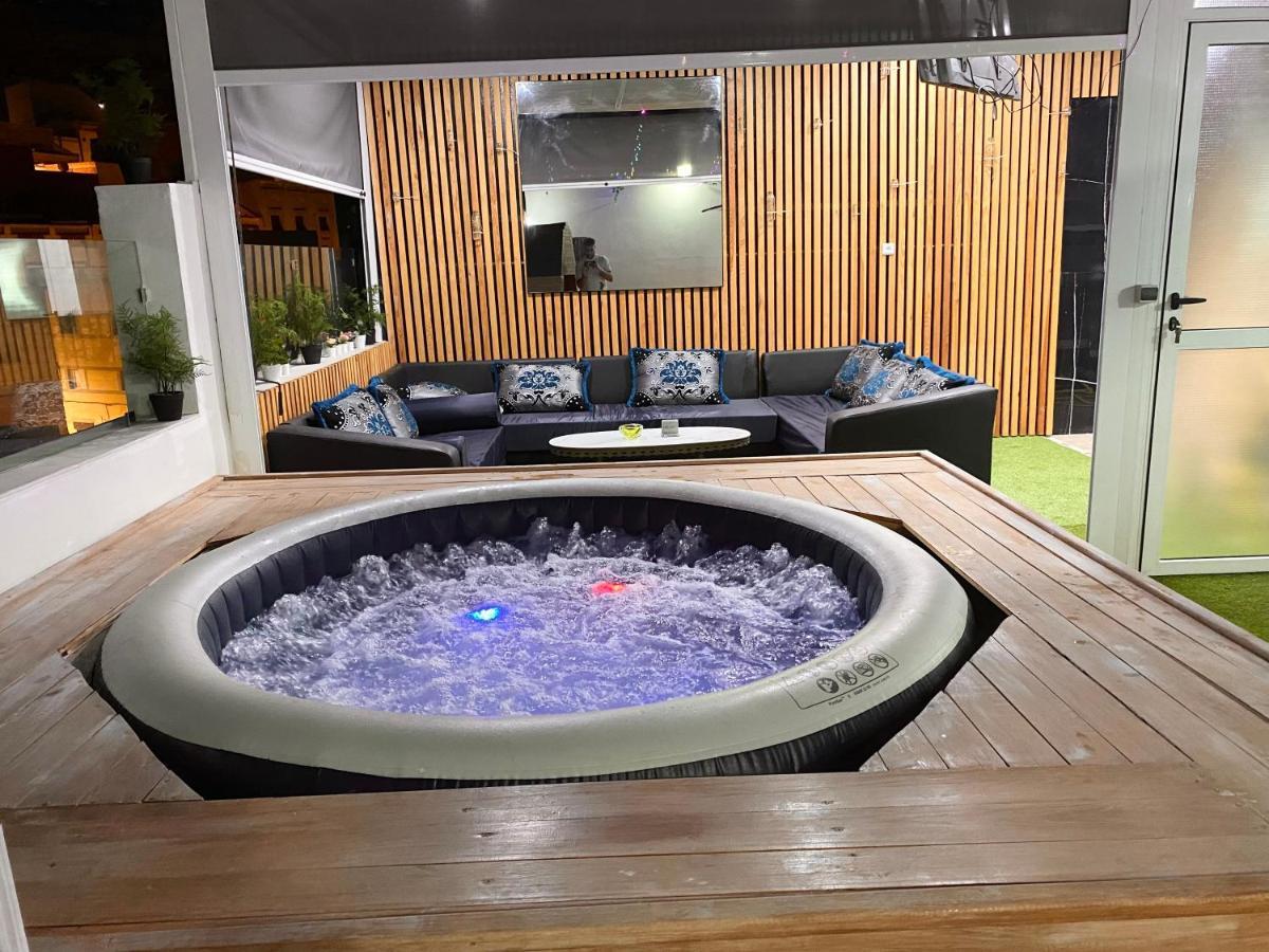 Appartement Avec Terasse Jaccuzi Barbecue Netflix Vue Sur Mer Totalement Gratuit Sans Supplement Al Hoceïma Eksteriør billede